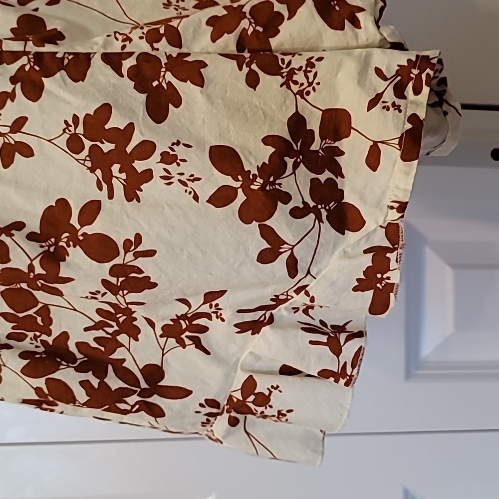 SHEIN | Floral Romper | Medium - Picture 4 of 7